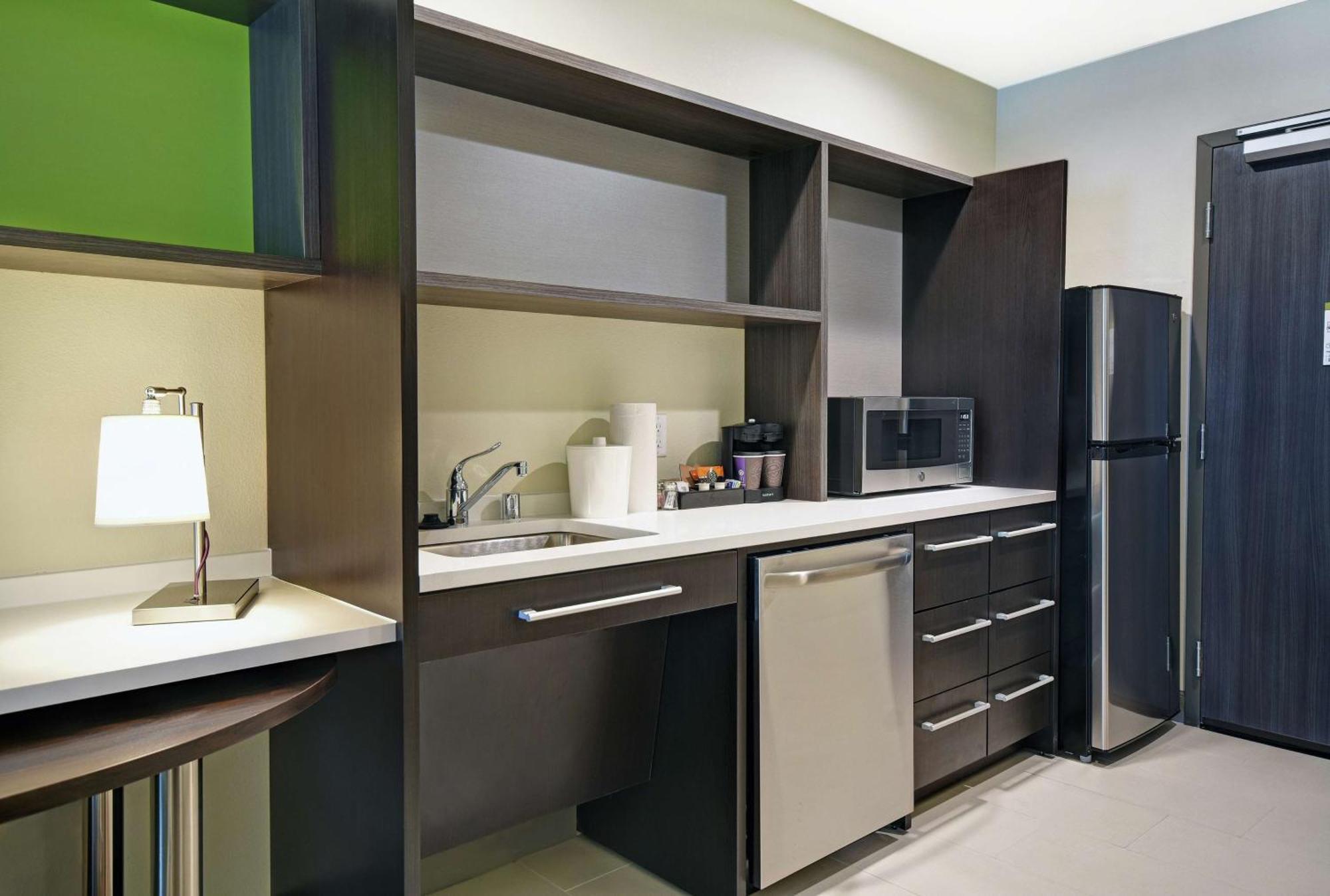 Home2 Suites By Hilton Белойт Экстерьер фото