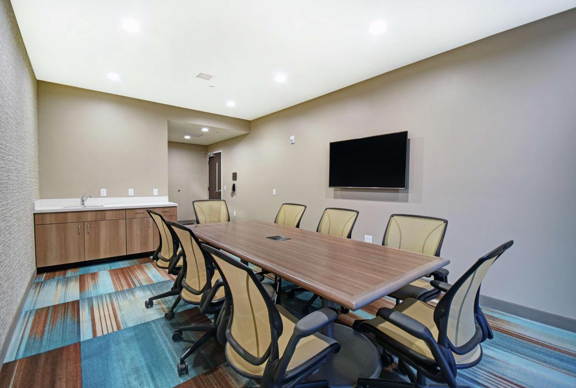 Home2 Suites By Hilton Белойт Экстерьер фото